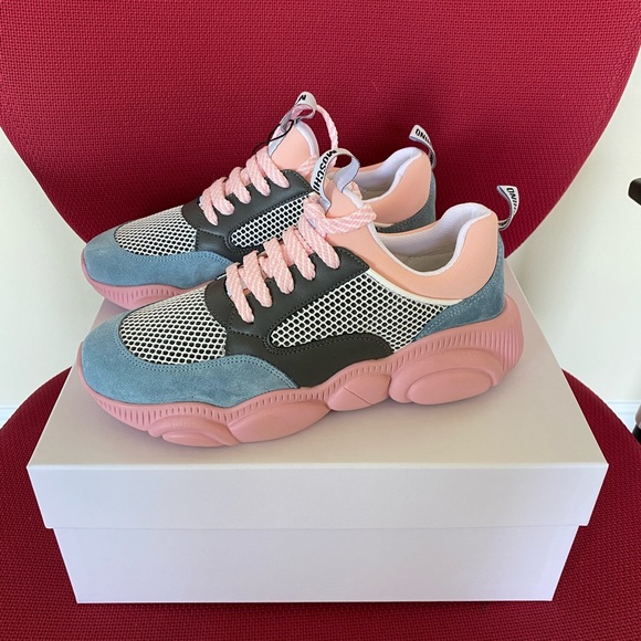 Moschino Teddy Sneakers in size 37–7 US . - Picture 3 of 7